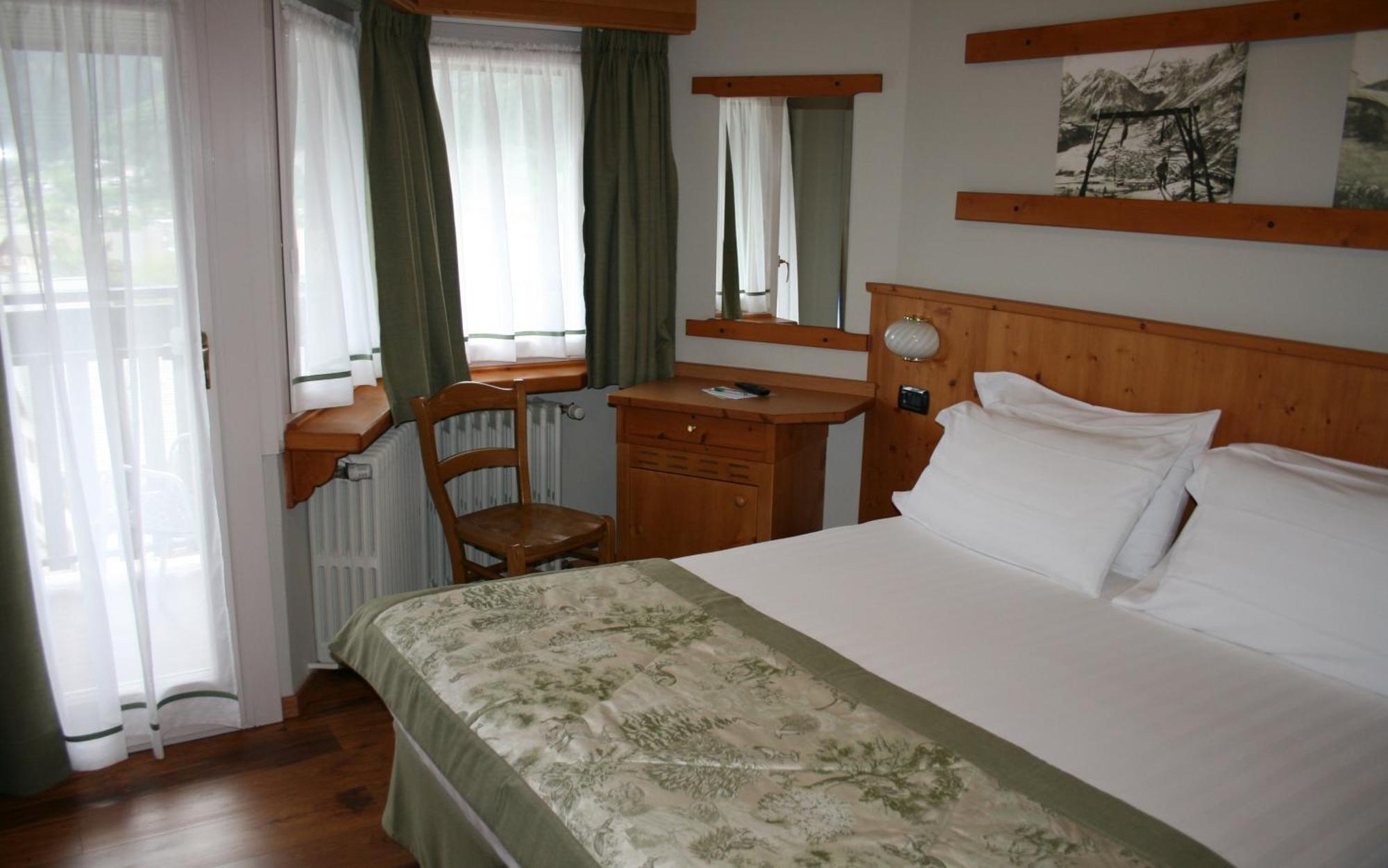 Hotel Larice Bianco Bormio Room photo