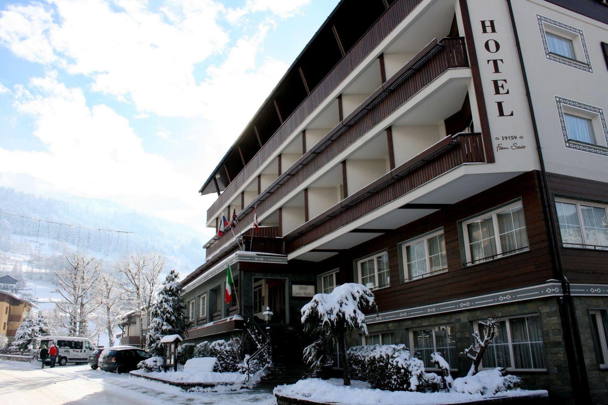 Hotel Larice Bianco Bormio Exterior photo