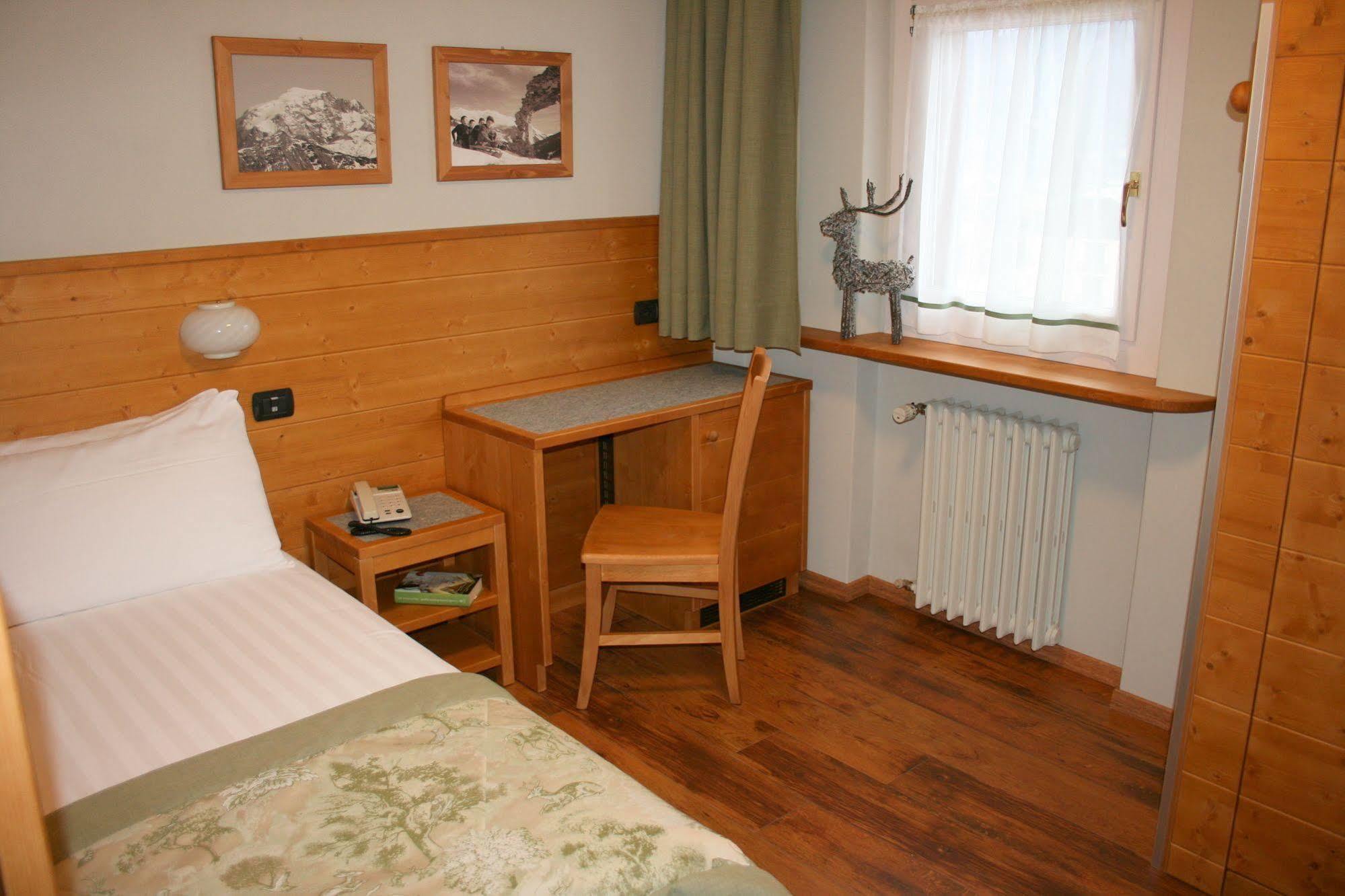 Hotel Larice Bianco Bormio Exterior photo